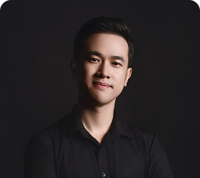 Buchhalter mit Brille und Hemd